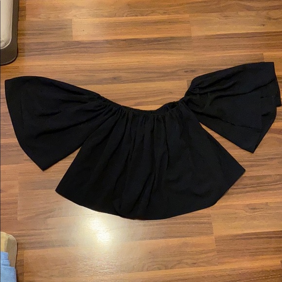 SOLD - Off the shoulder top - Picture 1 of 1